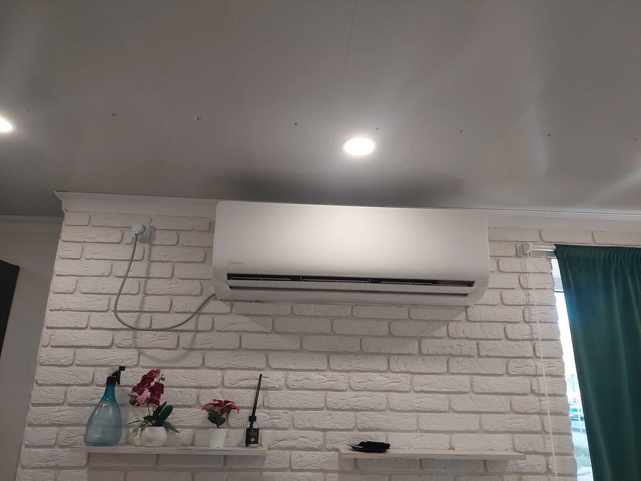 Продам сплитсистему midea18