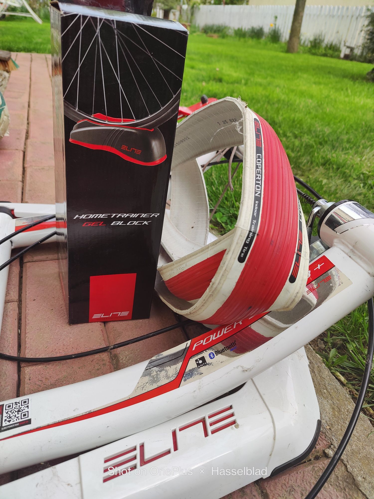 Trainer magnetic bicicleta/ cursiera  Elite Smart Bluetooth