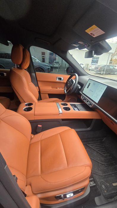 Li 9 Ultra. 2025. Tez sotiladi. Trade-in bor.