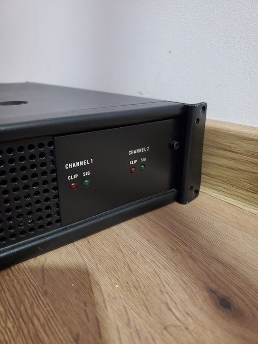 Amplificator qsc