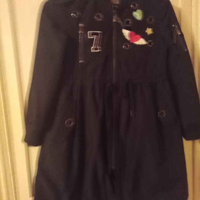 Продам плащ на девочку демисиз.15000т.р-н депо Локомот. ТОРГ.