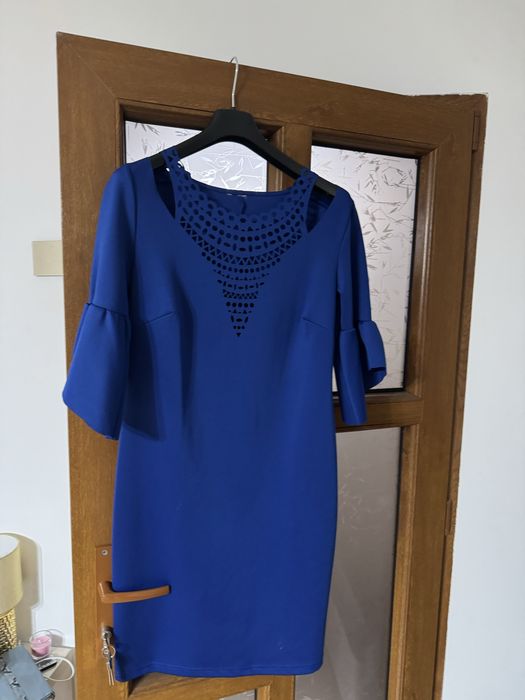 Vand rochie in stare ff buna