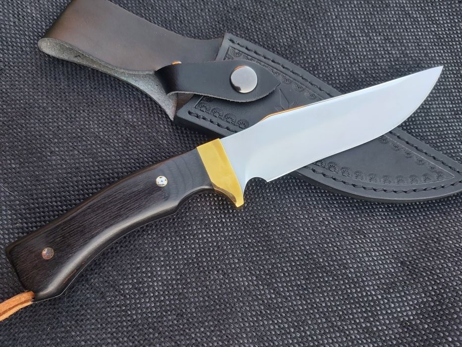 Висококачествен ръчно изработен нож с кожена кания,LN412