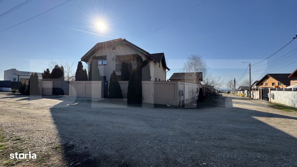 Casa primitoare P + E, 183 mp, toate utilitatile, 588 mp teren, zona C