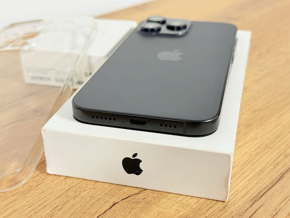 iPhone 16 Pro Max 512GB 1 зареждане!!!