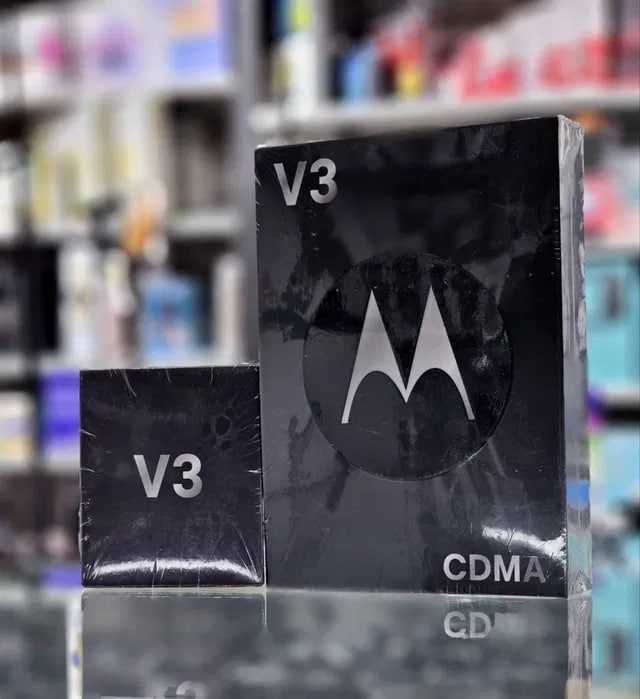 Motorola RAZR v3 LEGENDA