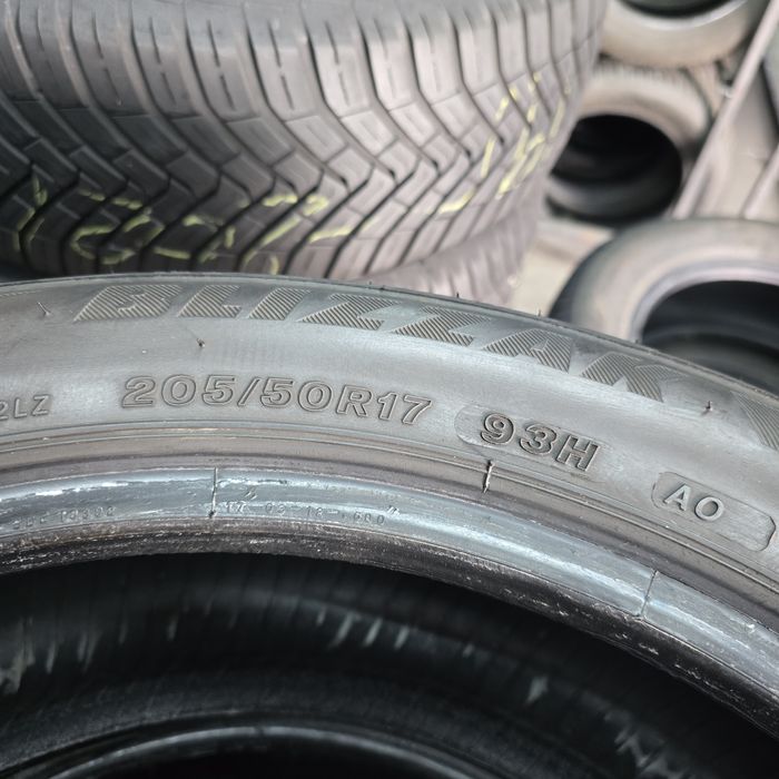 2x 205/50/17 M+S BRIDGESTONE Stare excelentă