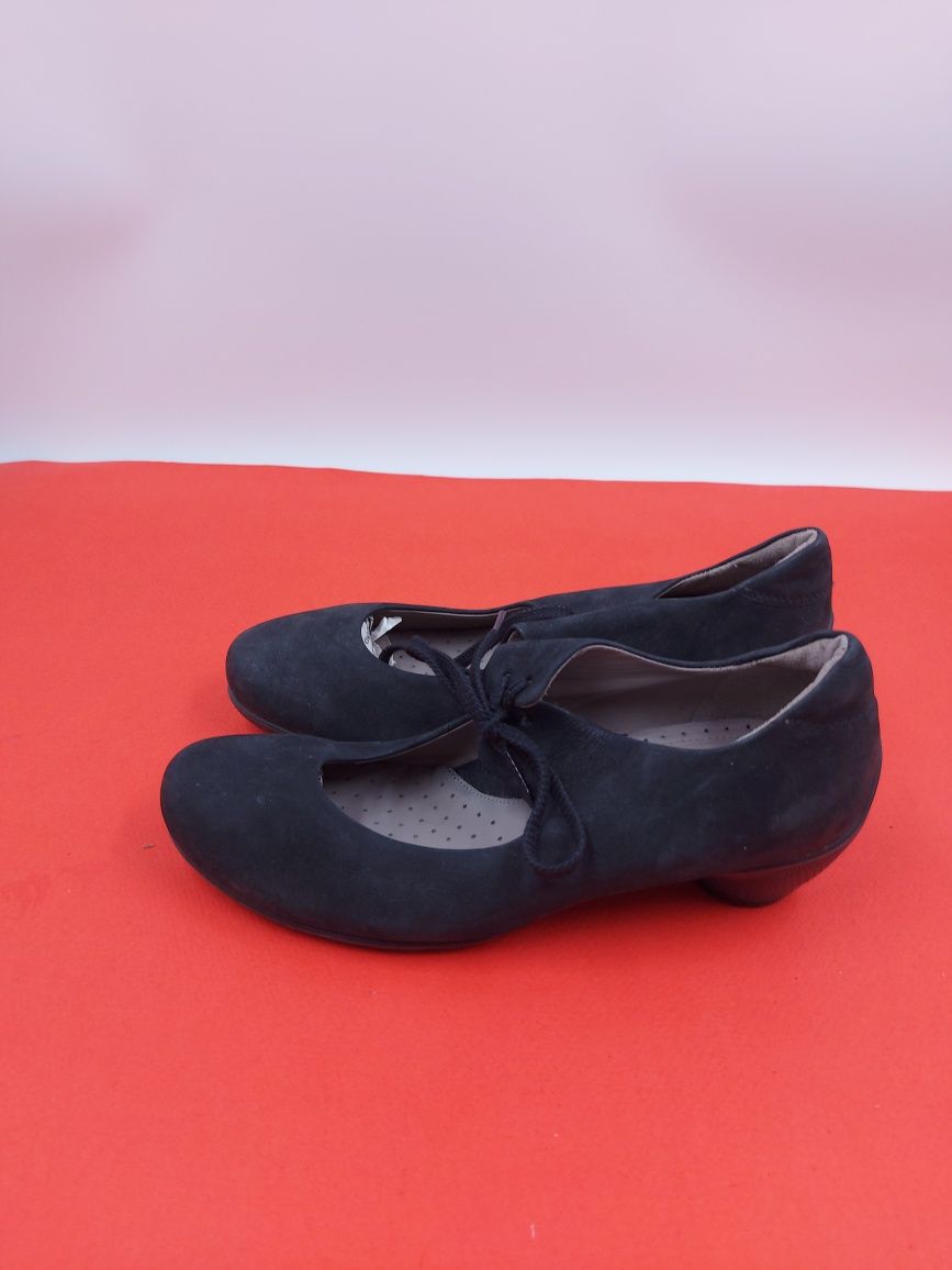 Ecco номер 36 Оригинални дамски обувки