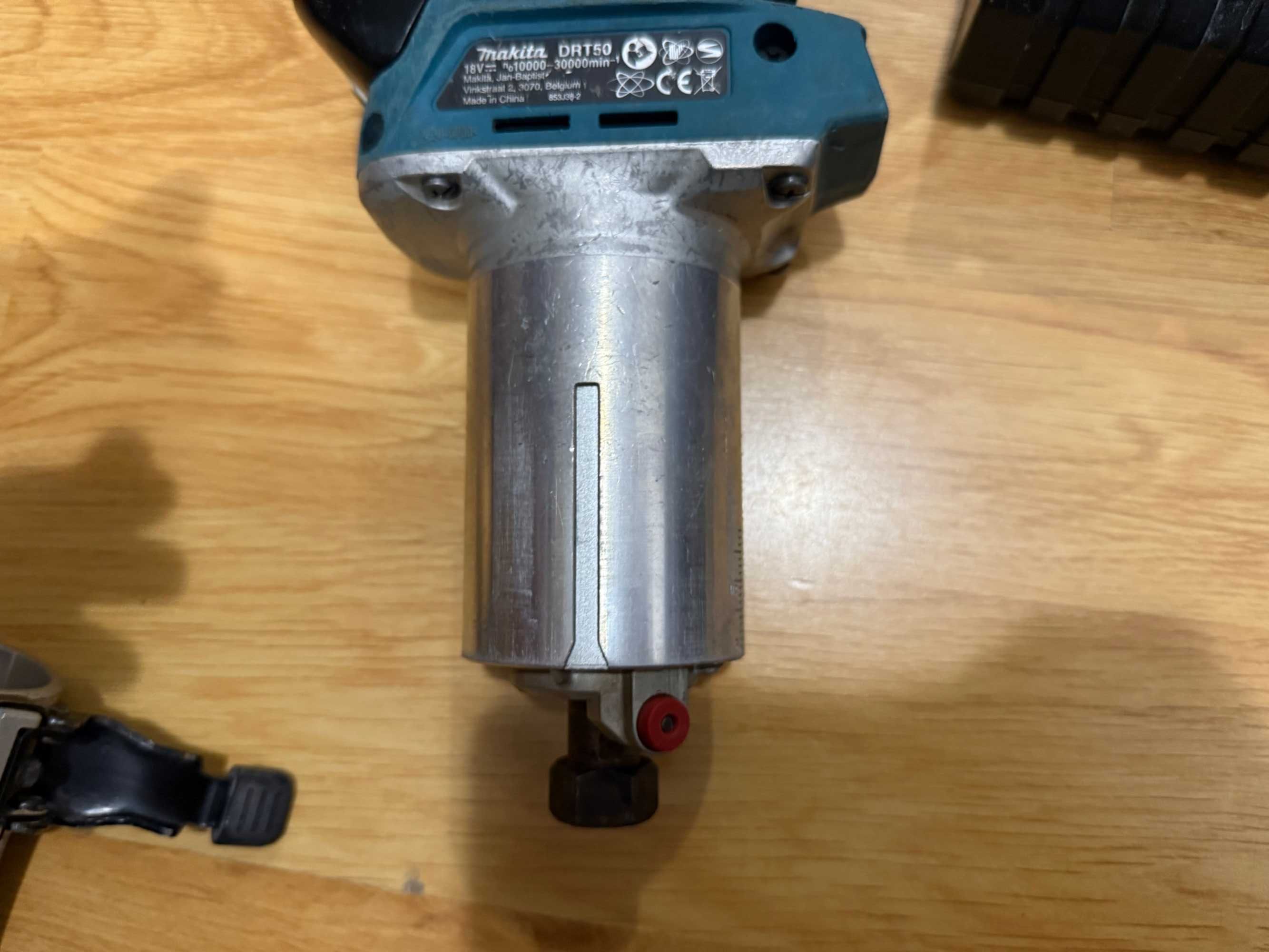 Оберфреза Makita DRT50