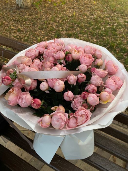 Свежие цветы получили с доставкой час назад