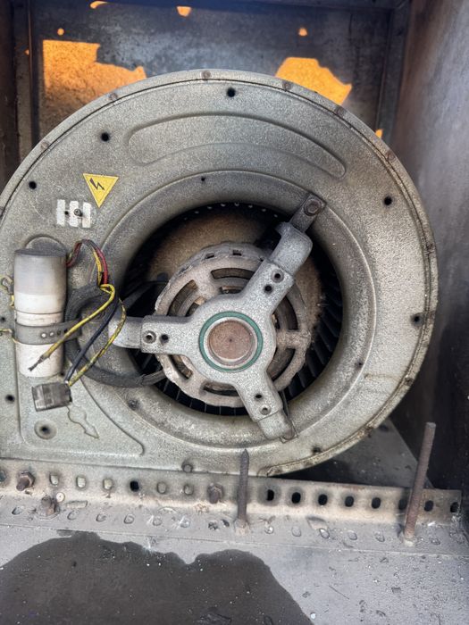 Motor hota profesional nicotra gebhardt 300w , 230v , 1300 rpm sm