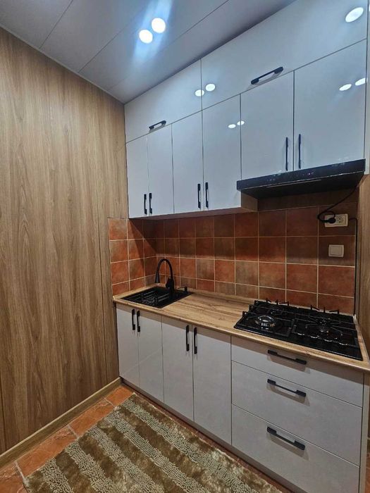 Вторичка Ц квартал, 1 комнатная хорошее состояние, метро Мирзо Улугбек