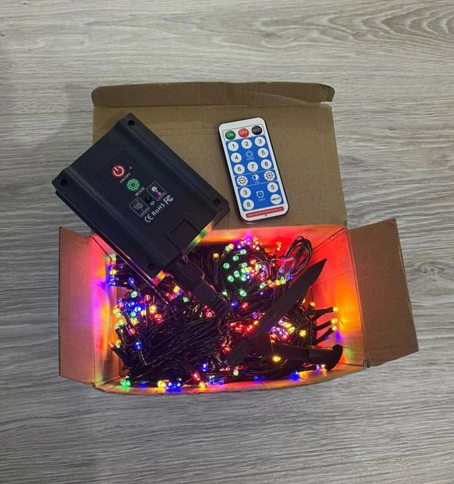 Instalatie Lumini Craciun Panou Fotovoltaic cu 500 de Becuri LED 50m