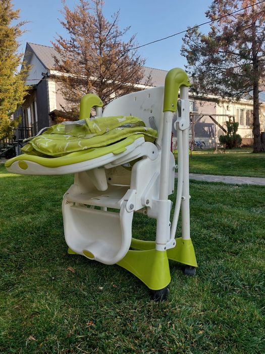 Столик для кормления.