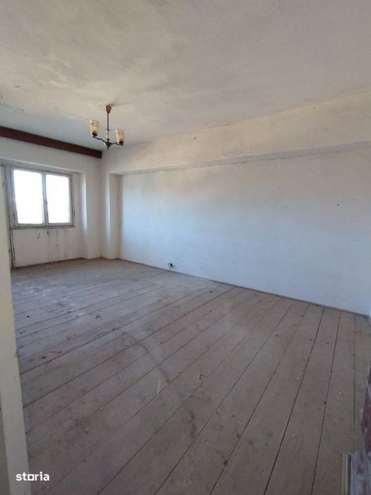 Tibanesti- Apartament cu 3 camere, 2 bai, etajul 3