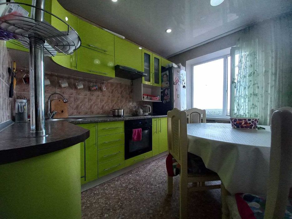 3-х ком у/п на 8 мкр., 8 этаж/9, холодная вставка. ПОМОЩЬ В ИПОТЕКЕ!