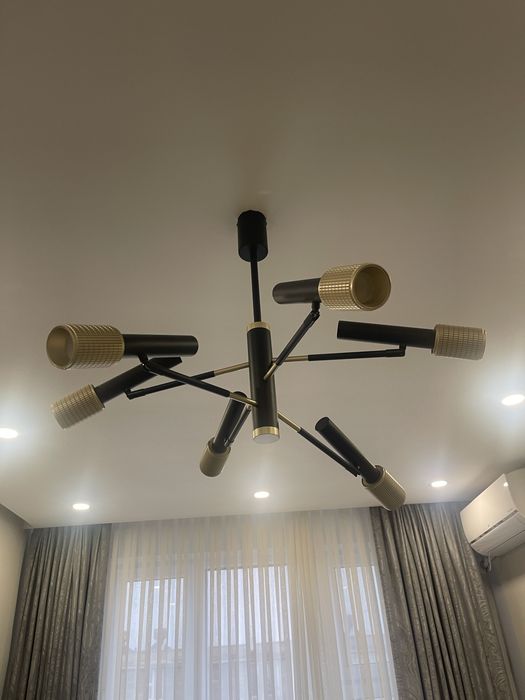 Продам    Люстру б/у