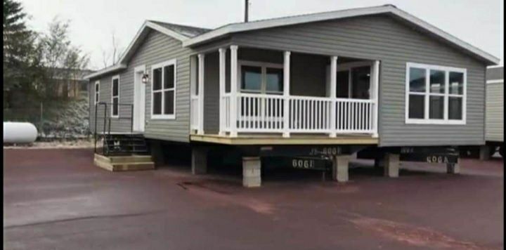 Vand containere tip casă locuibile fara autorizație sau proiecte