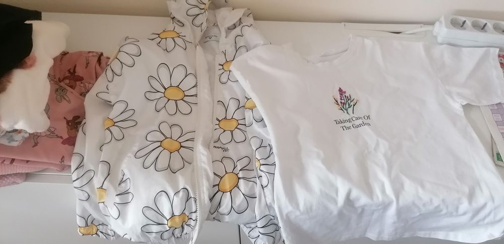 Лот от дрехи за момиче