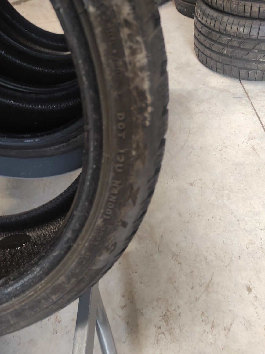 225/40/18 Maxxis 4бр