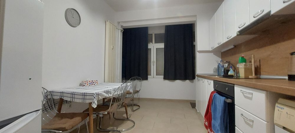 Дава се под наем Тристаен апартамент в Бургас, Лазур - 60 кв.м за 351.9 € - Снимка #2