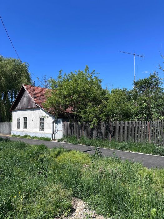 Casa si teren in centrul Dumbravei