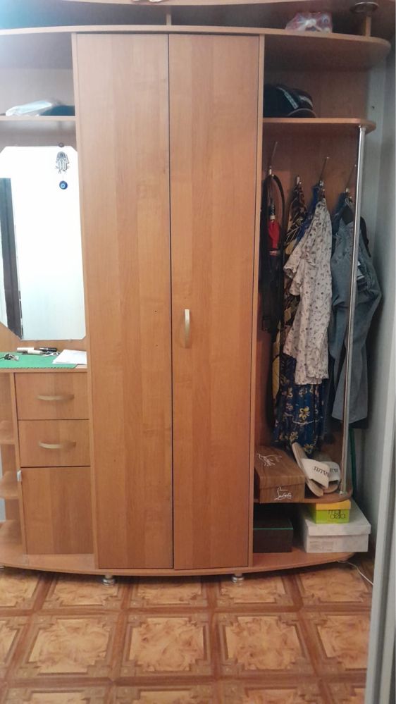 Шкаф в прихожую