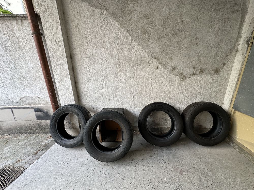 225/65R17 Продавам гуми