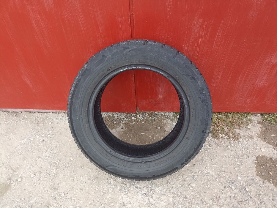 Продам резину 1шт  R15