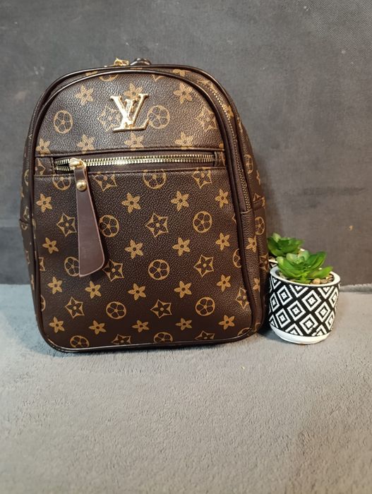 Rucsac Louis Vuitton, dimensiune medie
