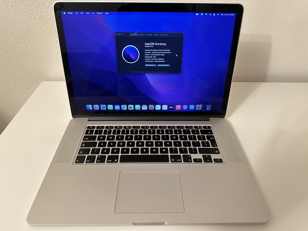 MacBook Pro Mid 2015 (15", Retina, A1398) 250 GB SSD, i7 Quad-Core