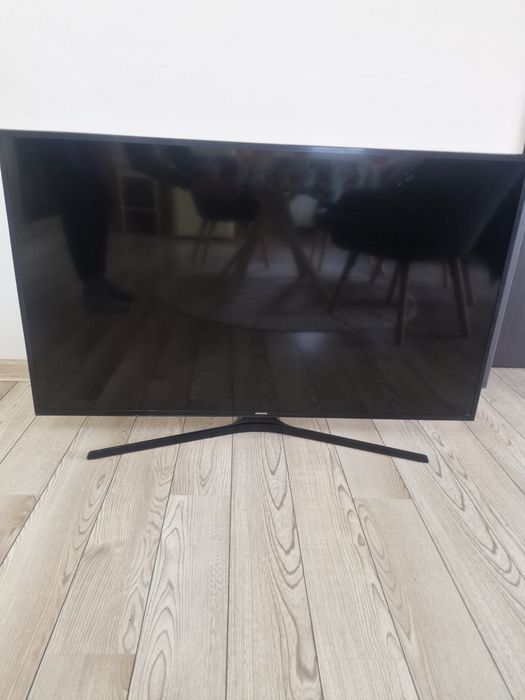 Vand Tv Defect Samsung smart UHD 125cm