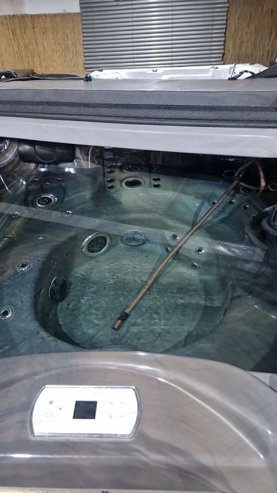 Jacuzzi szerviz orcefel