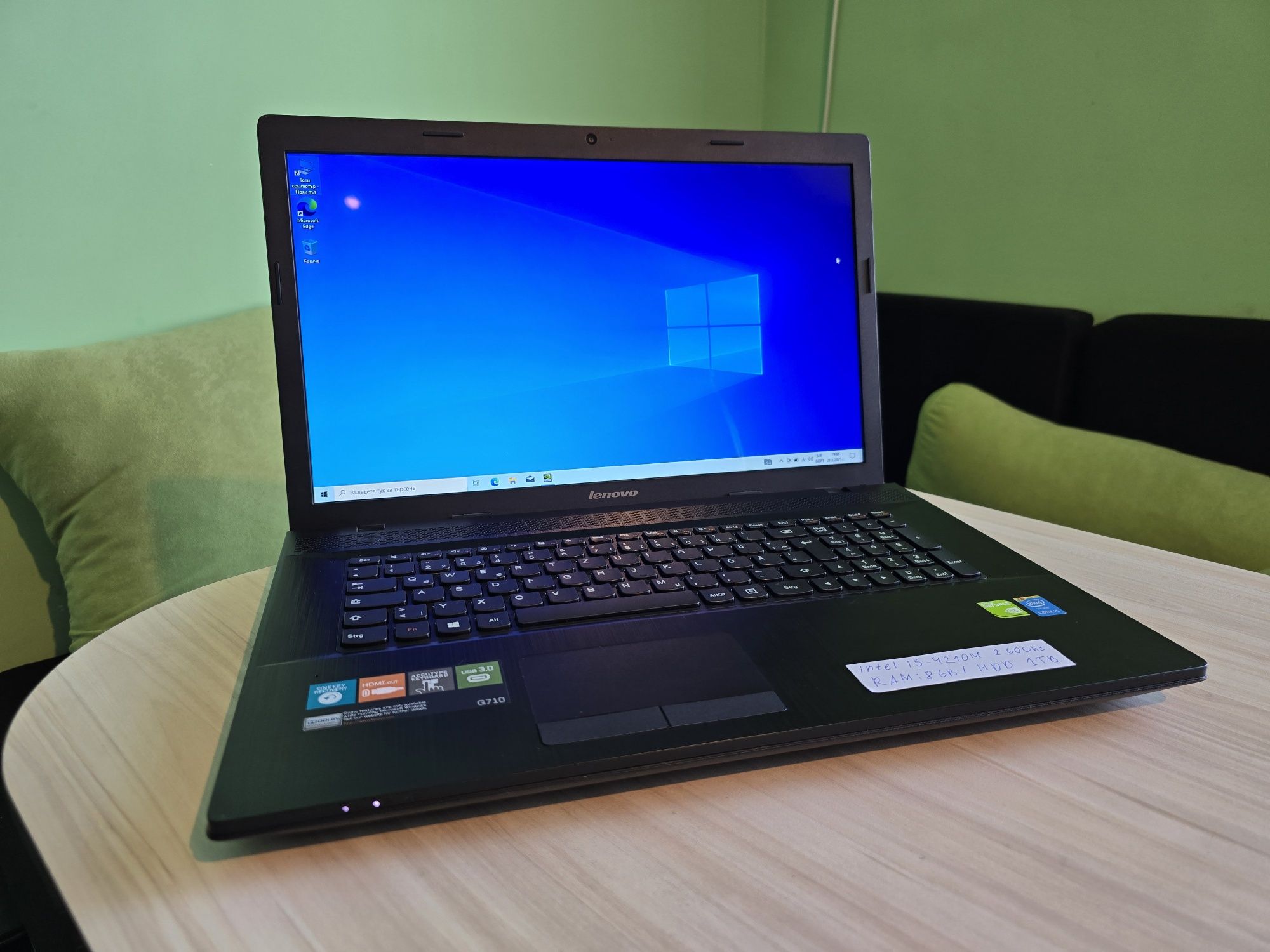 17.3" Lenovo Core i5/8GB RAM/1TB HDD/Nvidia GT820M