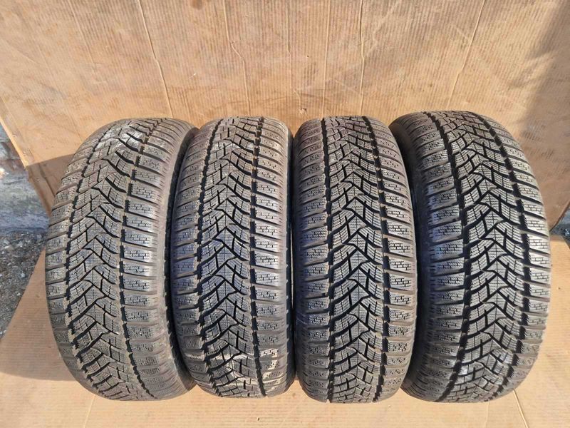 4 Dunlop R16 215/60 Anvelope de iarnă DOT3220