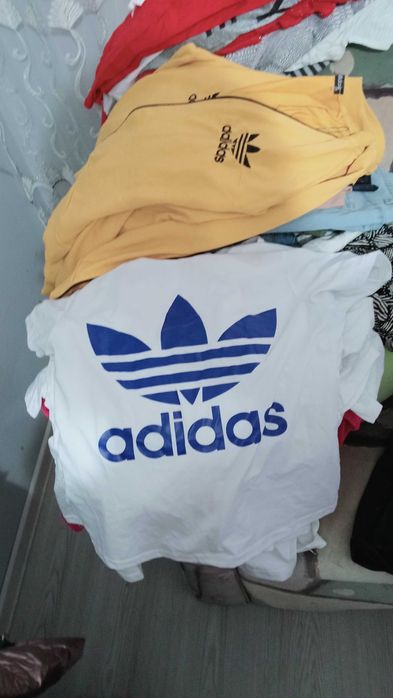 Haine second-hand diferite modele