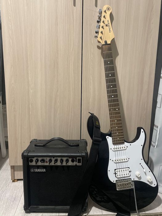 Электрогитара YAMAHA Pacifica 012