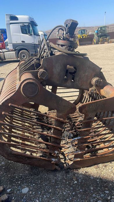 GRAIFER pentru incarcat deseuri, rumegus