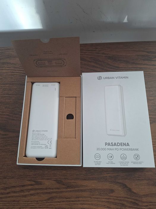 Baterie externa sigilata  Pasadena Urban Vitamin pret 210lei.