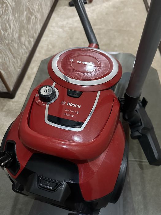 Пылесос в отличном состоянии Bosch