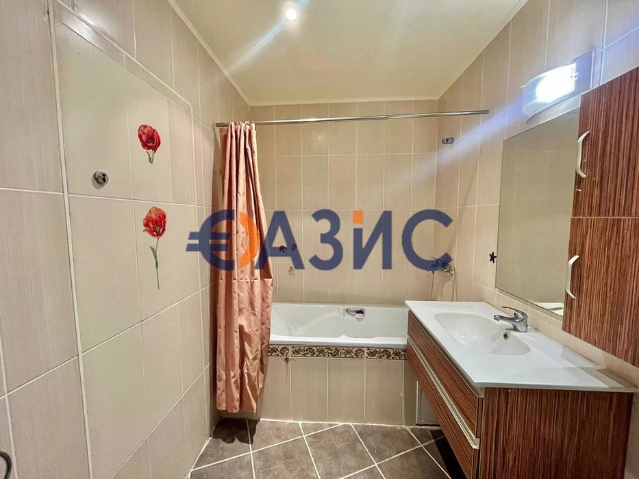 Продава се Едностаен апартамент в Свети Влас - 55 кв.м за 1157 €/кв.м - Снимка #1