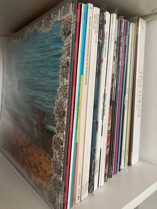 Vinyl-uri de colectie sigilate lichidare stoc