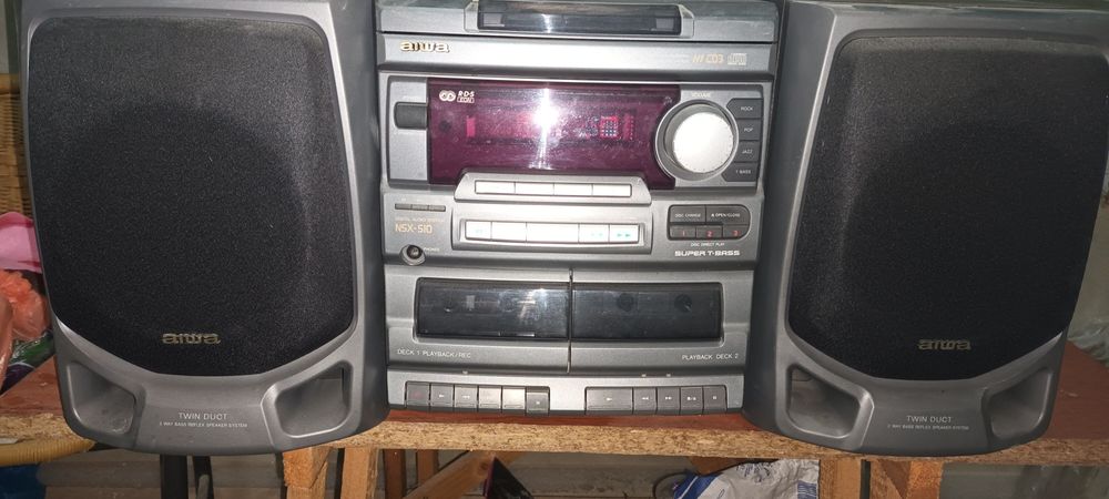 Combina Aiwa  3 cd .2 casete