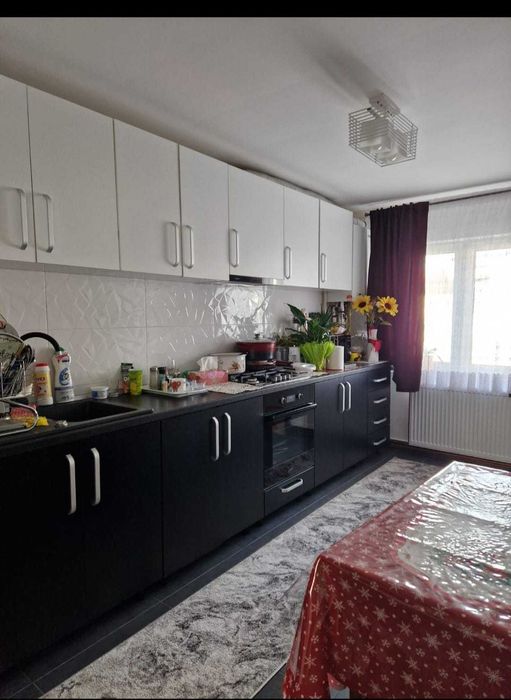 Persoana fizica APARTAMENT DE Vanzare