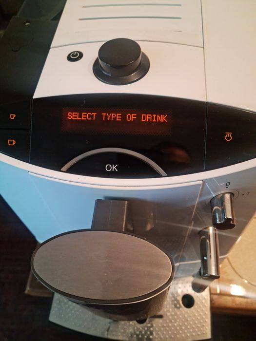 De vânzare expresor Miele 5200