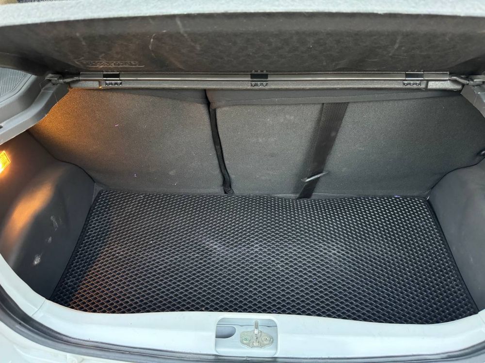 Автомобиль Chevrolet Spark