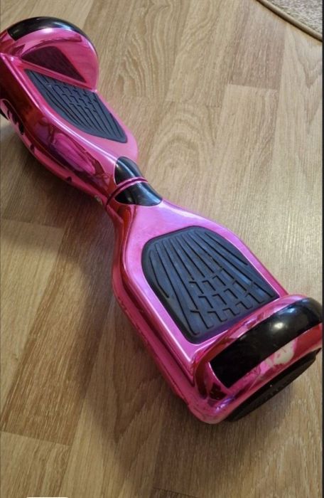 ‼️Hoverboard Roz ,perfectă stare ca Nou cu încărcător‼️