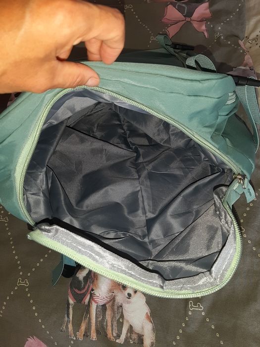 Rucsac valiza  aeroport  nou