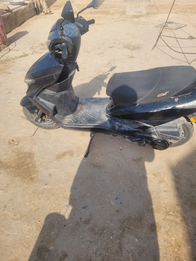 Skuter 150 kub..