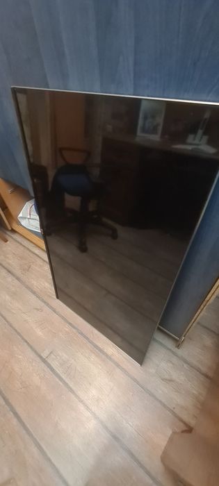 Телевизор LG разбитый